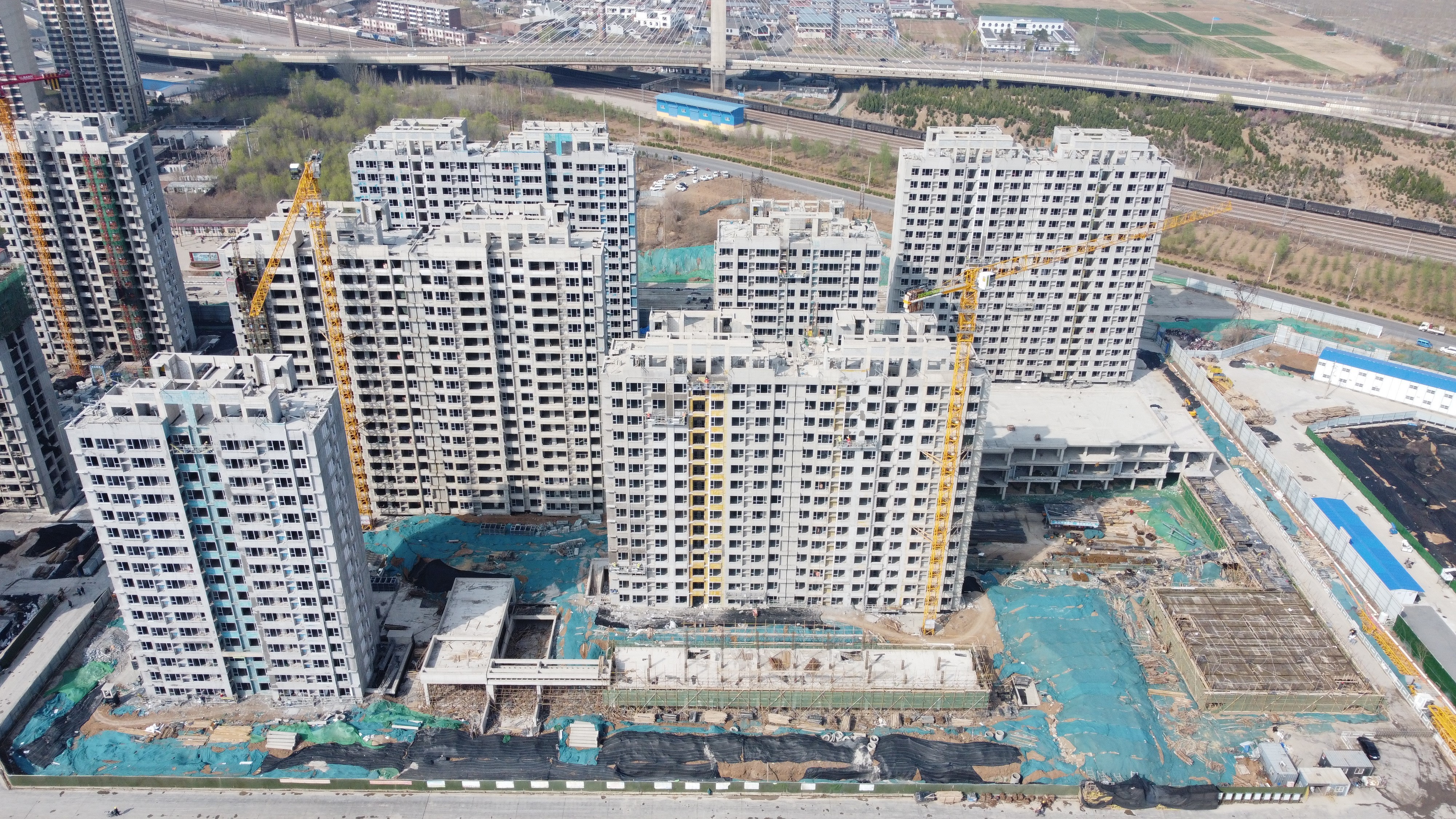 3月18日,在复兴区,红星檀樾交付样板间暨工地开放日盛大启幕.